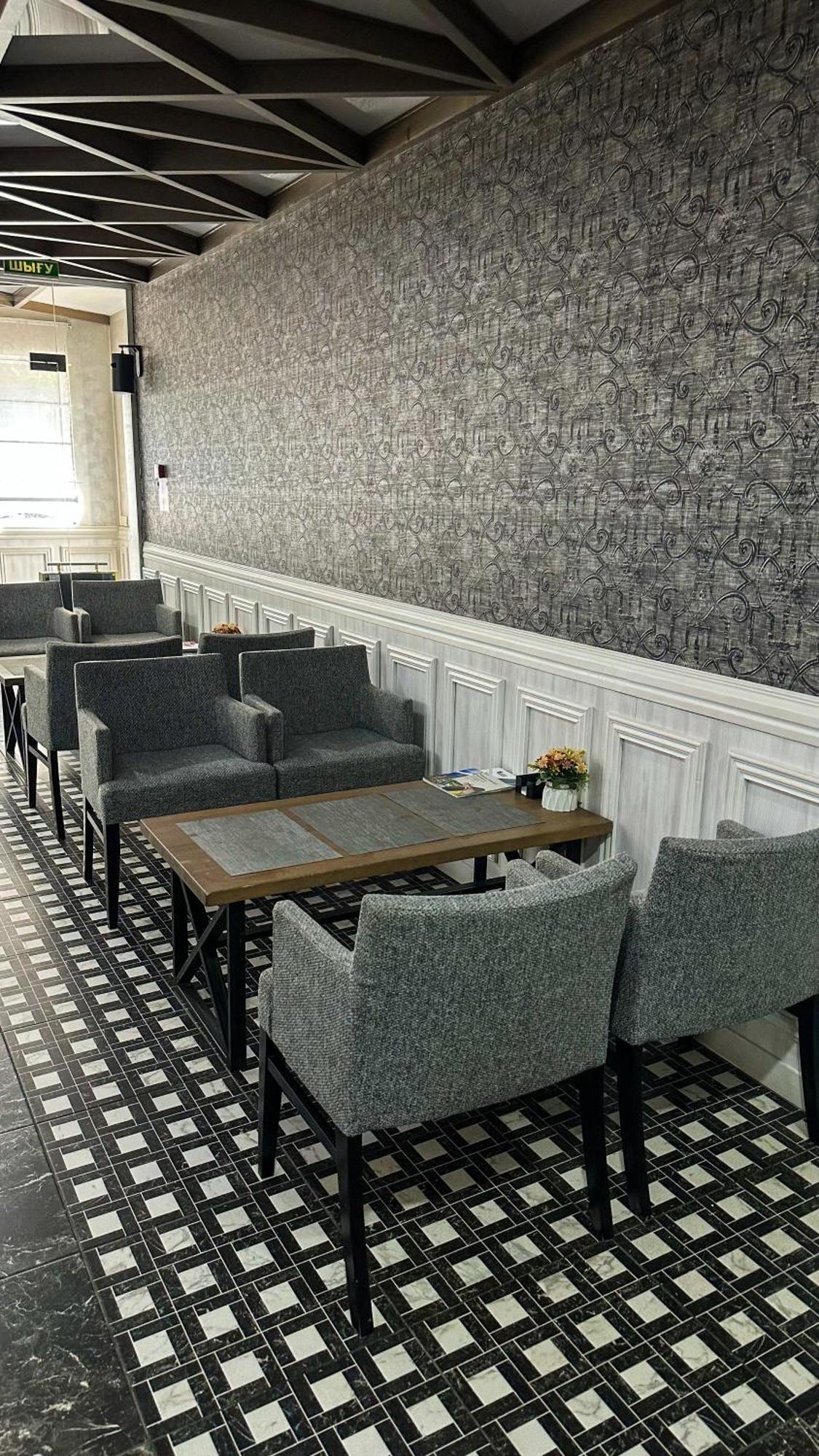 Resident Hotel Almaty Luaran gambar